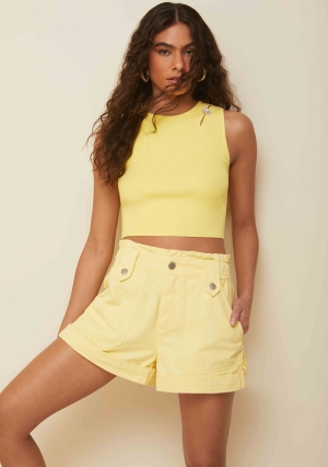 SHORTS LINHA A DETALHE ELASTICO AMARELO MORENA ROSA
